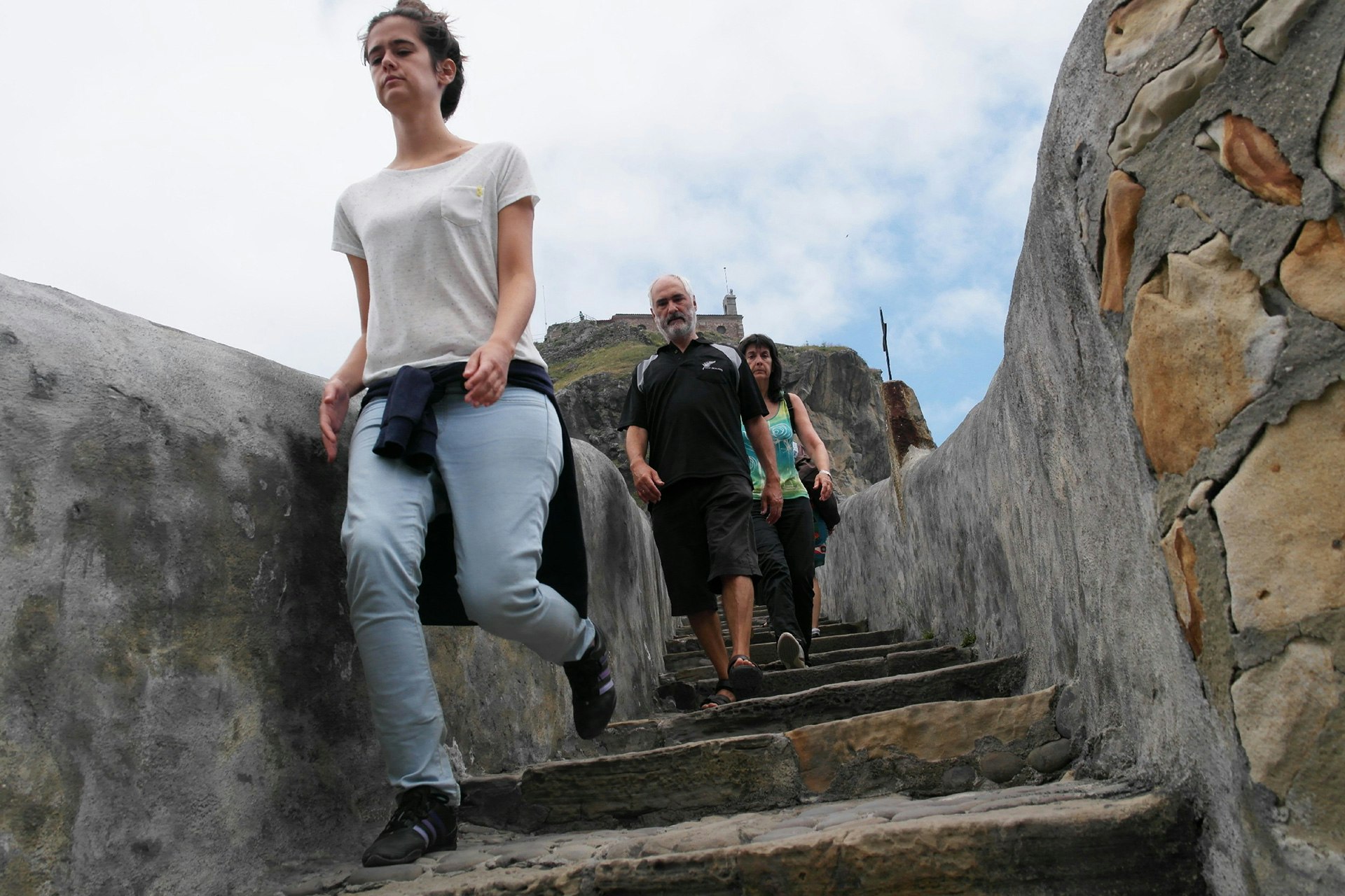 Чтобы подняться к церкви, нужно преодолеть 237 ступеней