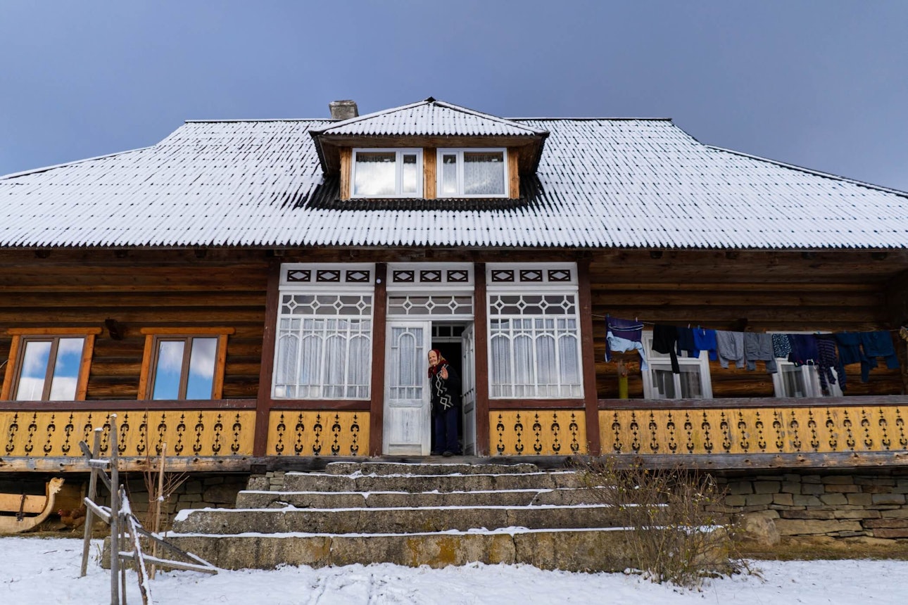 Село Дземброня, Івано-Франківщина